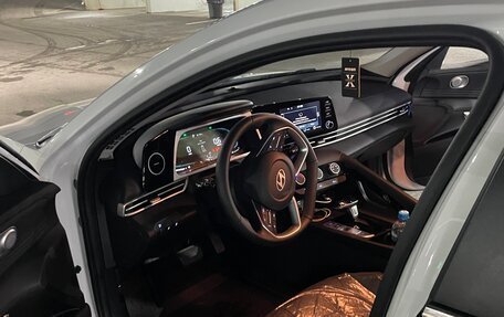 Hyundai Elantra, 2023 год, 2 300 000 рублей, 8 фотография