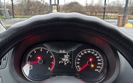 Volkswagen Polo VI (EU Market), 2015 год, 850 000 рублей, 22 фотография