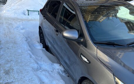 KIA Rio III рестайлинг, 2017 год, 1 070 000 рублей, 2 фотография