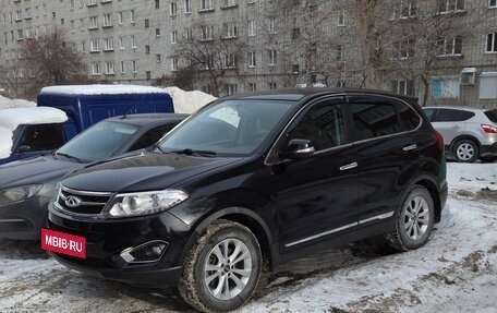 Chery Tiggo 5 I рестайлинг, 2014 год, 1 000 000 рублей, 2 фотография