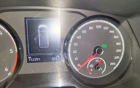 Volkswagen Multivan T6 рестайлинг, 2021 год, 4 850 000 рублей, 21 фотография