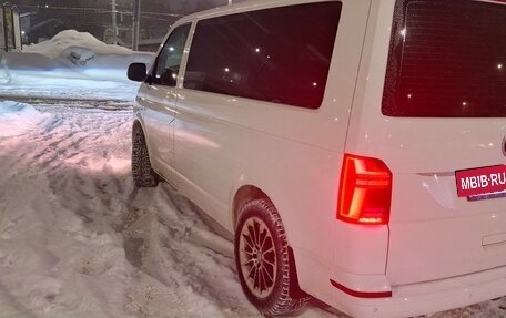 Volkswagen Multivan T6 рестайлинг, 2021 год, 4 850 000 рублей, 14 фотография