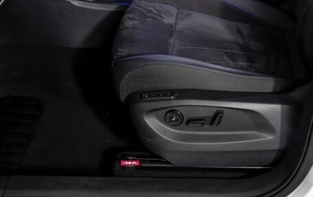 Volkswagen Tiguan, 2024 год, 4 900 000 рублей, 25 фотография