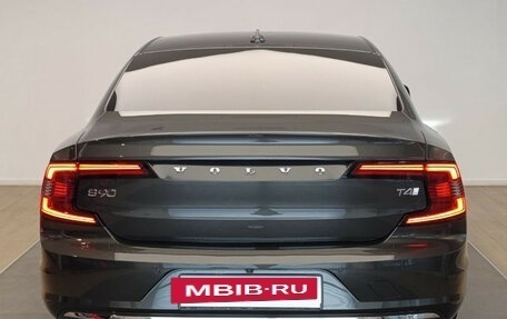 Volvo S90 II рестайлинг, 2021 год, 3 500 000 рублей, 5 фотография