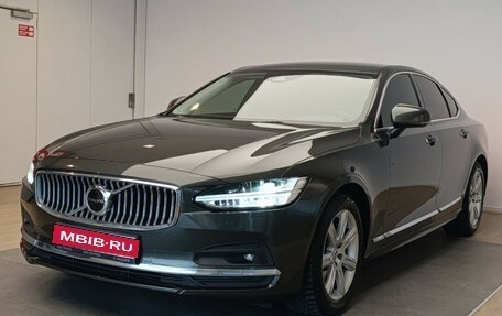Volvo S90 II рестайлинг, 2021 год, 3 500 000 рублей, 1 фотография