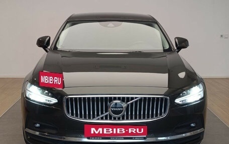 Volvo S90 II рестайлинг, 2021 год, 3 500 000 рублей, 2 фотография