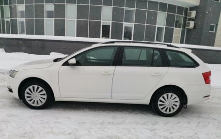 Skoda Octavia, 2018 год, 1 750 000 рублей, 4 фотография