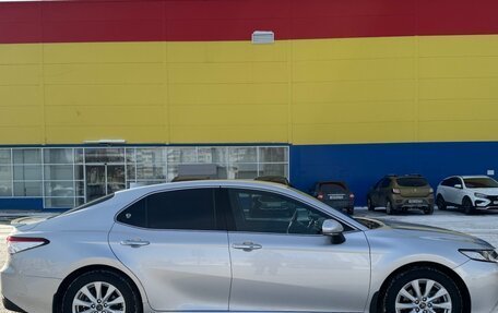 Toyota Camry, 2019 год, 2 950 000 рублей, 5 фотография