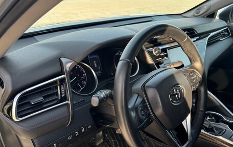 Toyota Camry, 2019 год, 2 950 000 рублей, 14 фотография