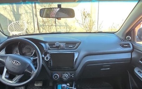 KIA Rio III рестайлинг, 2012 год, 580 000 рублей, 5 фотография