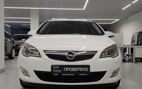 Opel Astra J, 2011 год, 700 000 рублей, 2 фотография