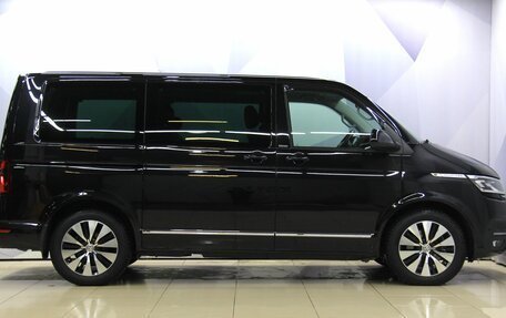 Volkswagen Multivan T6 рестайлинг, 2019 год, 4 986 000 рублей, 8 фотография