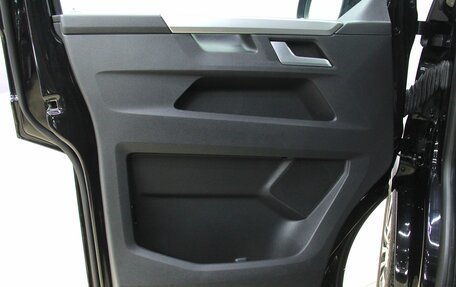 Volkswagen Multivan T6 рестайлинг, 2019 год, 4 986 000 рублей, 12 фотография