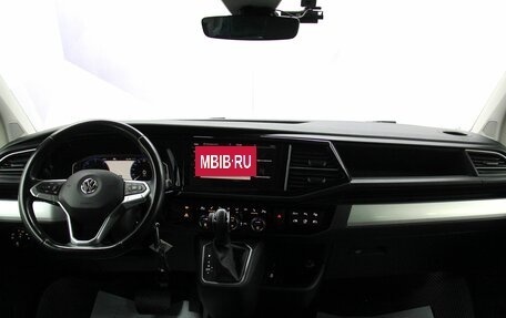 Volkswagen Multivan T6 рестайлинг, 2019 год, 4 986 000 рублей, 17 фотография