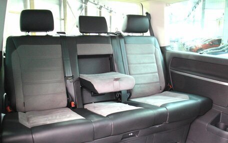 Volkswagen Multivan T6 рестайлинг, 2019 год, 4 986 000 рублей, 35 фотография