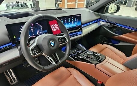 BMW 5 серия, 2023 год, 7 699 000 рублей, 13 фотография