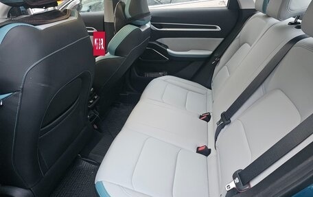 Geely Emgrand, 2023 год, 1 700 000 рублей, 11 фотография