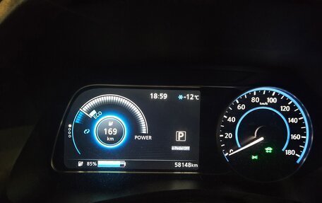 Nissan Leaf II, 2019 год, 1 950 000 рублей, 7 фотография