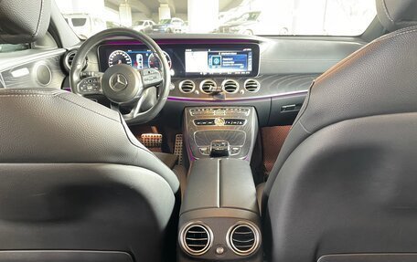 Mercedes-Benz E-Класс, 2020 год, 3 150 000 рублей, 17 фотография