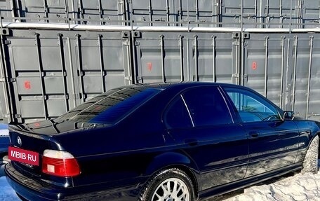 BMW 5 серия, 2003 год, 690 000 рублей, 3 фотография