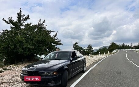 BMW 5 серия, 2003 год, 690 000 рублей, 24 фотография