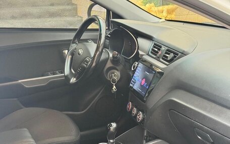 KIA Rio III рестайлинг, 2017 год, 1 060 000 рублей, 2 фотография