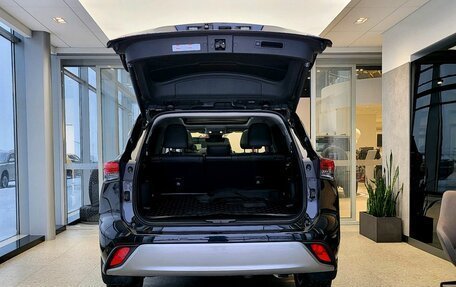 Toyota Highlander, 2022 год, 5 490 000 рублей, 6 фотография