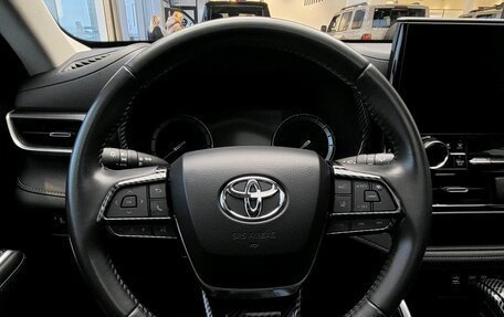 Toyota Highlander, 2022 год, 5 490 000 рублей, 18 фотография