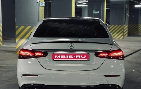 Mercedes-Benz E-Класс, 2020 год, 5 800 000 рублей, 5 фотография