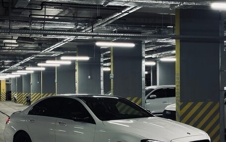 Mercedes-Benz E-Класс, 2020 год, 5 800 000 рублей, 7 фотография