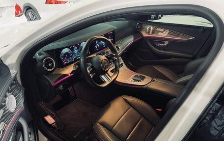 Mercedes-Benz E-Класс, 2020 год, 5 800 000 рублей, 14 фотография