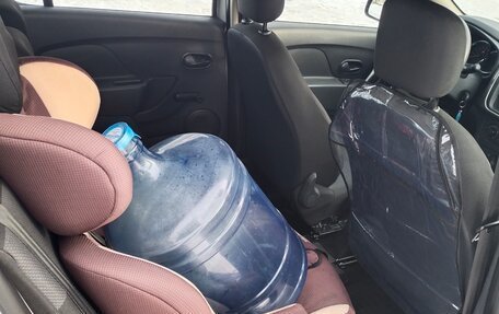 Renault Sandero II рестайлинг, 2014 год, 630 000 рублей, 3 фотография