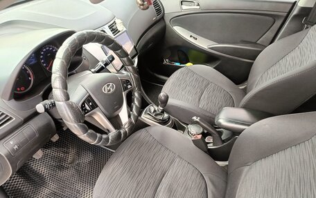 Hyundai Solaris II рестайлинг, 2016 год, 1 050 000 рублей, 7 фотография