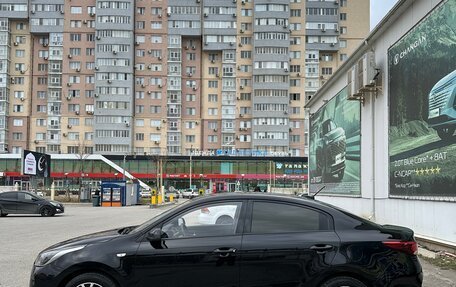 KIA Rio IV, 2019 год, 990 000 рублей, 4 фотография