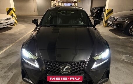 Lexus IS III, 2018 год, 3 500 000 рублей, 13 фотография