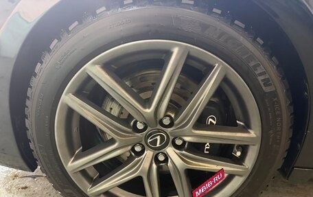 Lexus IS III, 2018 год, 3 500 000 рублей, 12 фотография