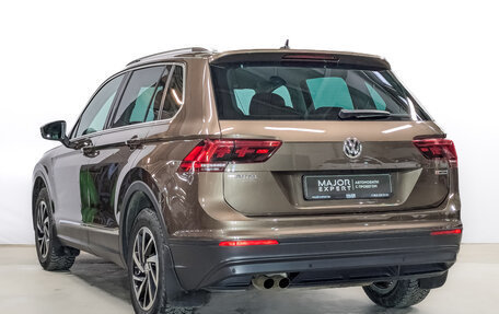 Volkswagen Tiguan II, 2018 год, 2 550 000 рублей, 7 фотография