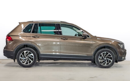 Volkswagen Tiguan II, 2018 год, 2 550 000 рублей, 4 фотография