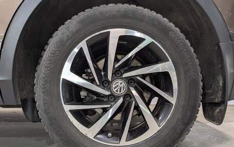 Volkswagen Tiguan II, 2018 год, 2 550 000 рублей, 12 фотография