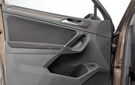 Volkswagen Tiguan II, 2018 год, 2 550 000 рублей, 19 фотография