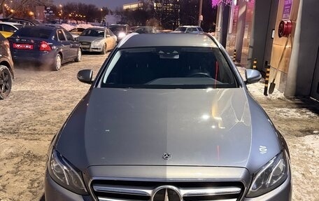 Mercedes-Benz E-Класс, 2017 год, 2 600 000 рублей, 1 фотография