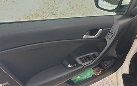 Honda Accord VIII рестайлинг, 2010 год, 1 157 000 рублей, 18 фотография