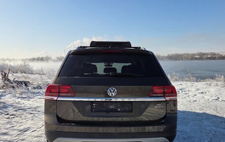 Volkswagen Teramont I, 2019 год, 3 000 000 рублей, 3 фотография