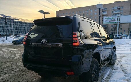 Toyota Land Cruiser Prado 150 рестайлинг 2, 2018 год, 7 290 000 рублей, 6 фотография