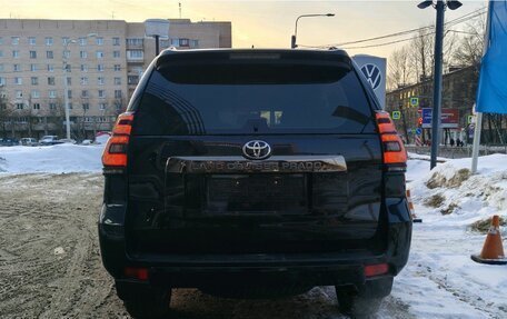 Toyota Land Cruiser Prado 150 рестайлинг 2, 2018 год, 7 290 000 рублей, 5 фотография