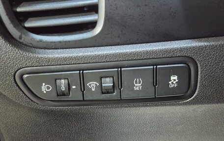 KIA Rio IV, 2020 год, 1 624 000 рублей, 19 фотография