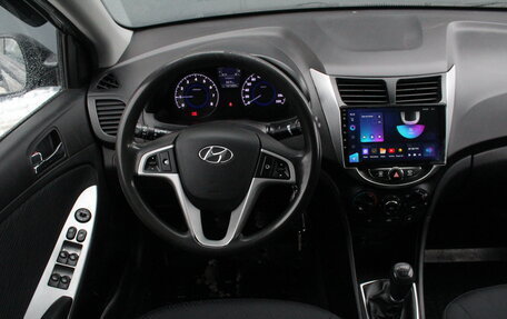 Hyundai Solaris II рестайлинг, 2013 год, 849 000 рублей, 8 фотография