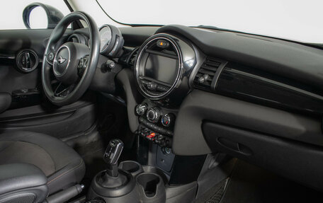 MINI Hatch, 2018 год, 1 950 000 рублей, 9 фотография