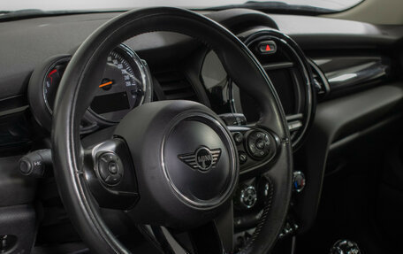 MINI Hatch, 2018 год, 1 950 000 рублей, 15 фотография