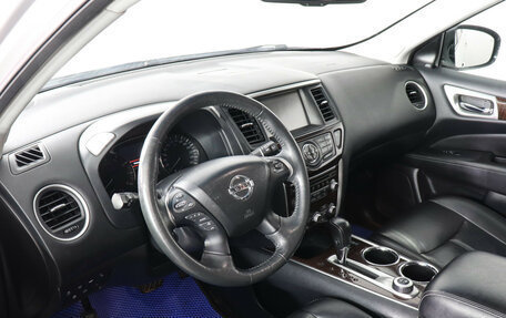 Nissan Pathfinder, 2016 год, 1 799 000 рублей, 7 фотография